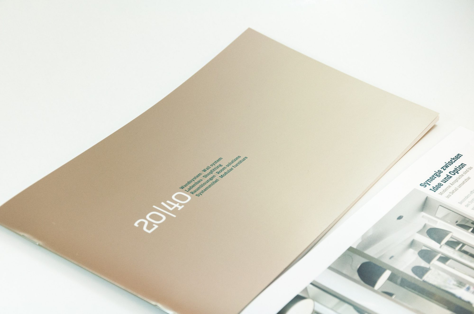 SR-17-2040-Broschur-350k-4