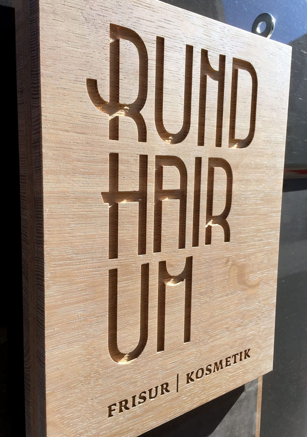 01-rhu-display-detail