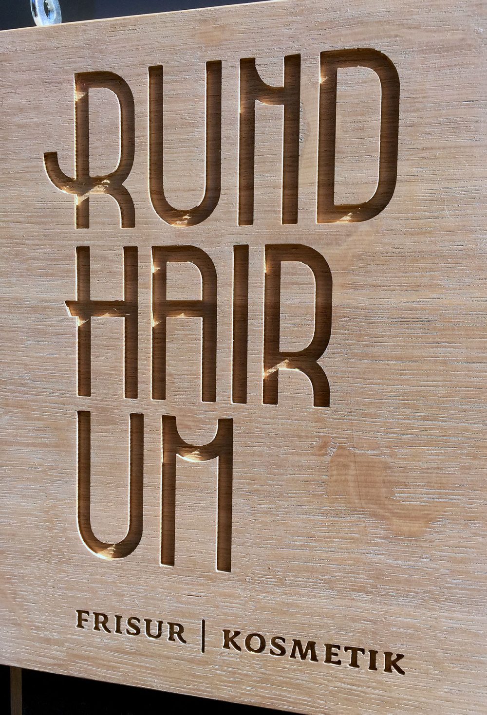 02-rhu-display-detail